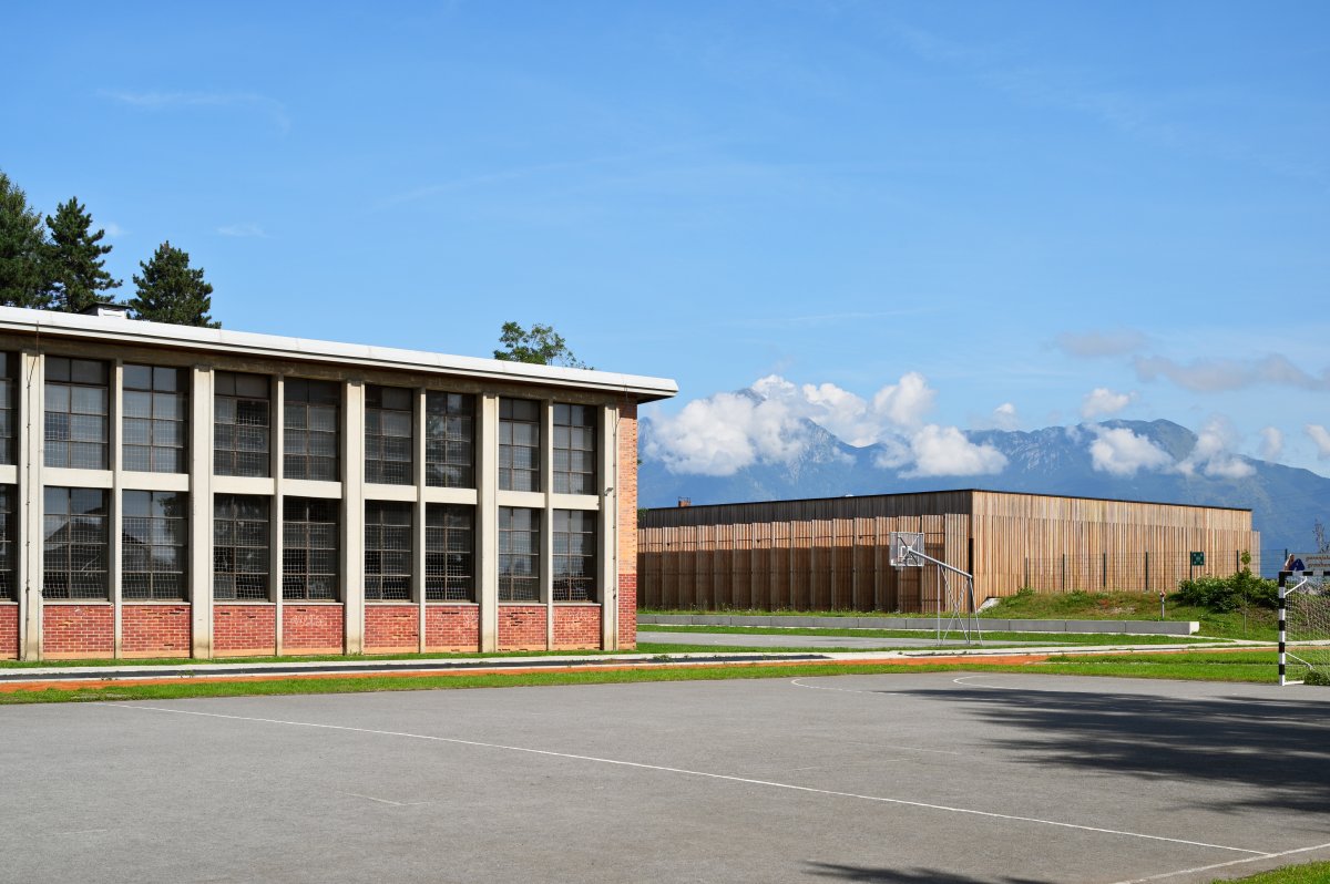 PRIMARY SCHOOL DESIGNED BY THE ARCHITECT DANILO FURST and NEW GYM