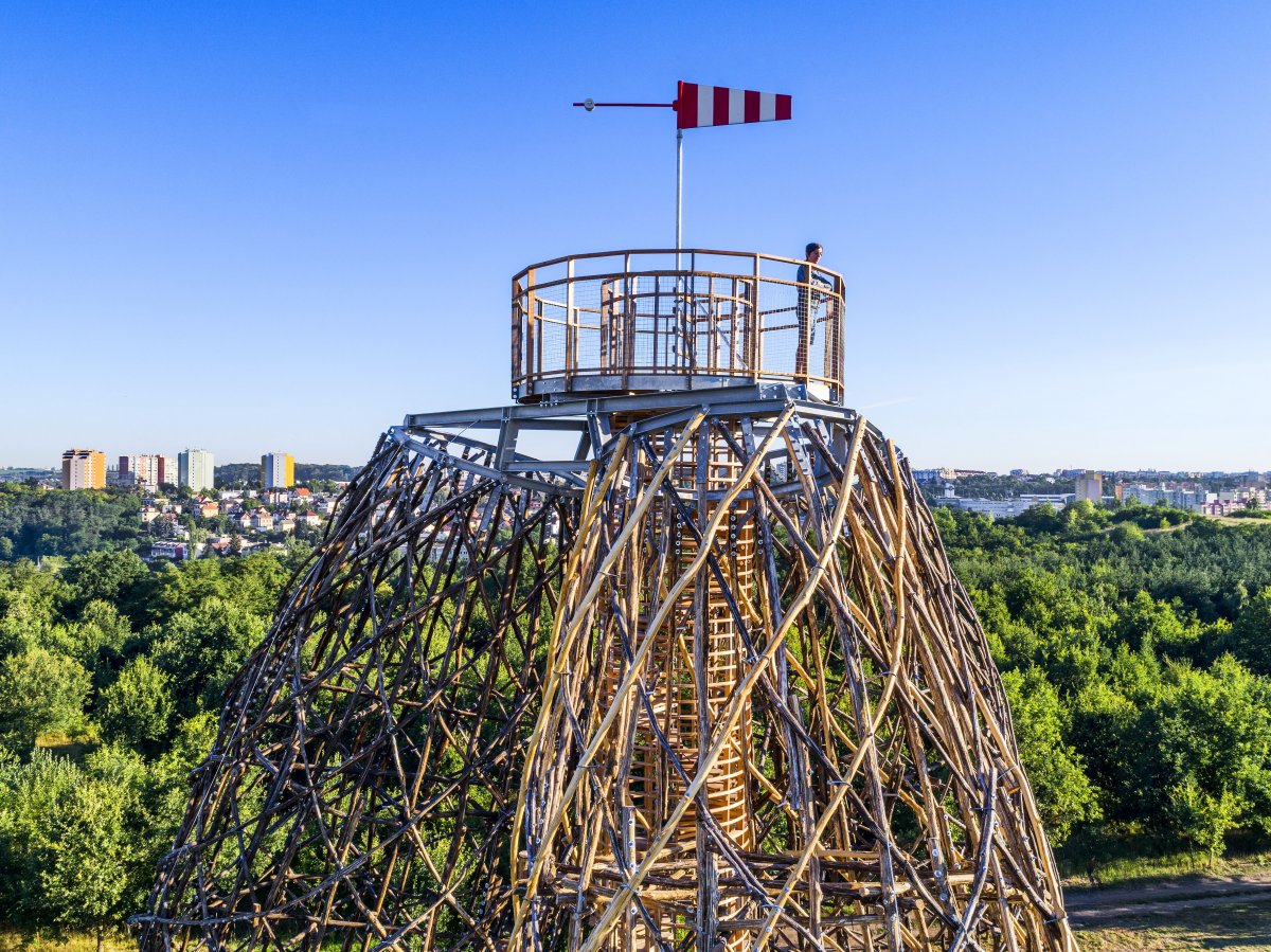 Doubravka Lookout tower